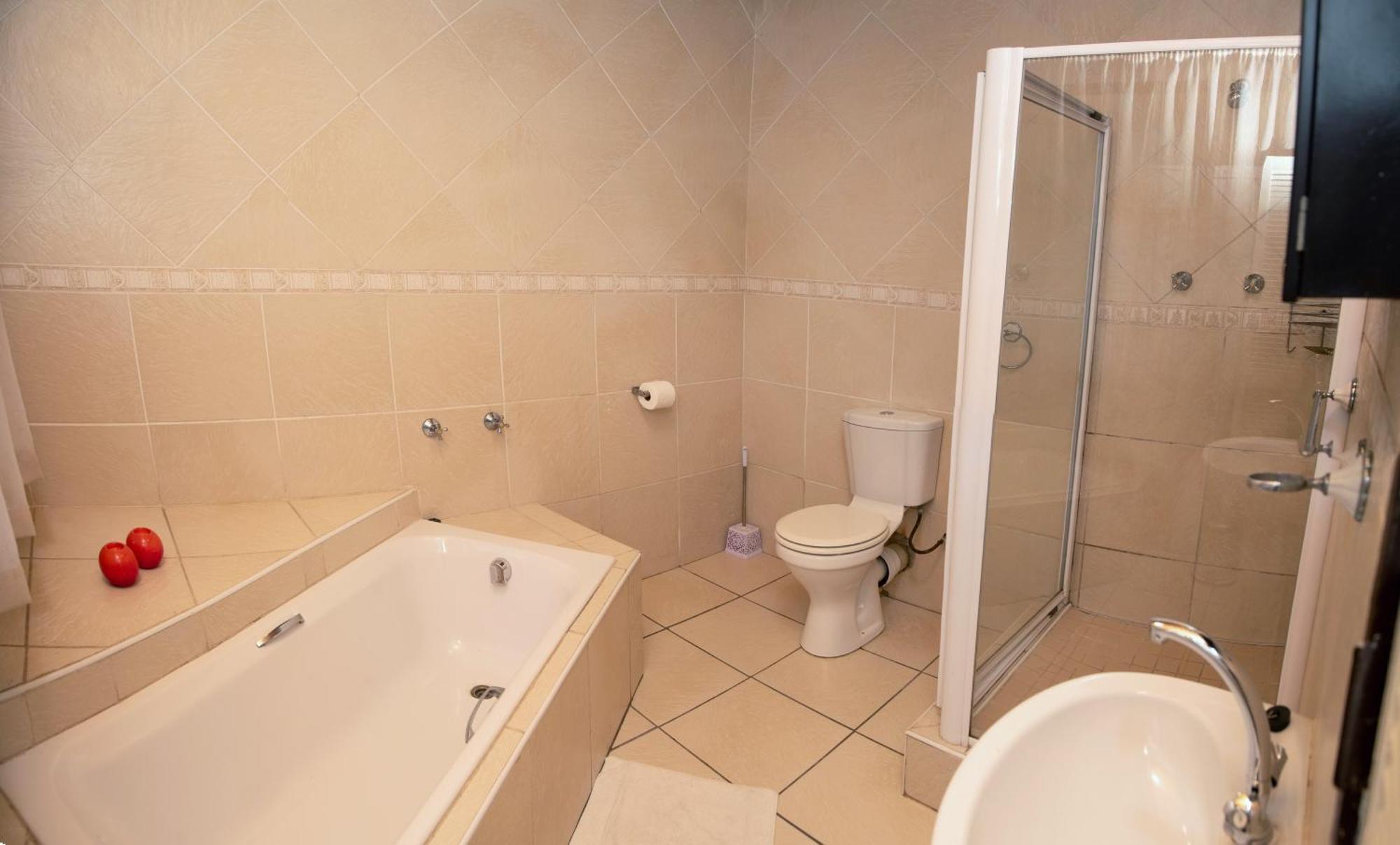 Gold Guest & Conference Bed and Breakfast Welkom Buitenkant foto
